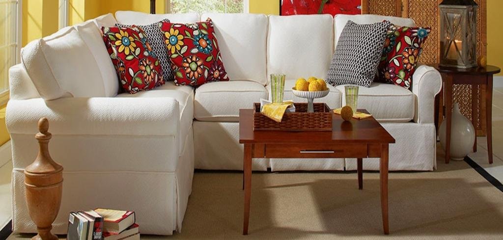 5 Easy Ways to Refresh Your Living Room