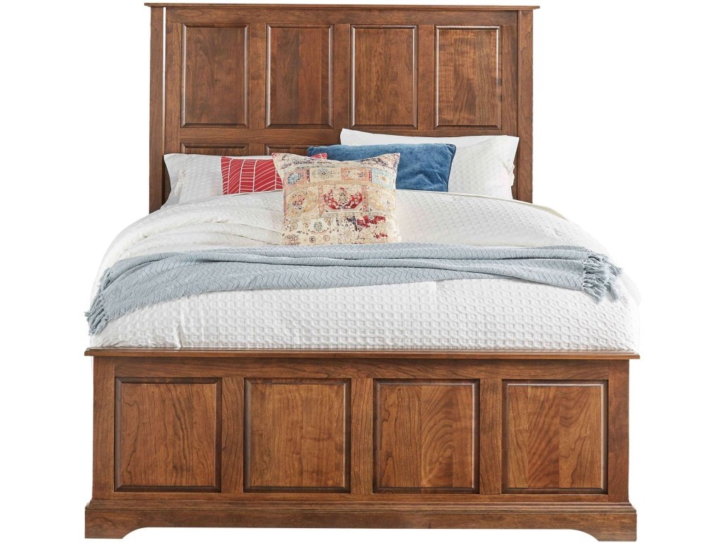 Carriage Solid Wood Queen-Size Bed