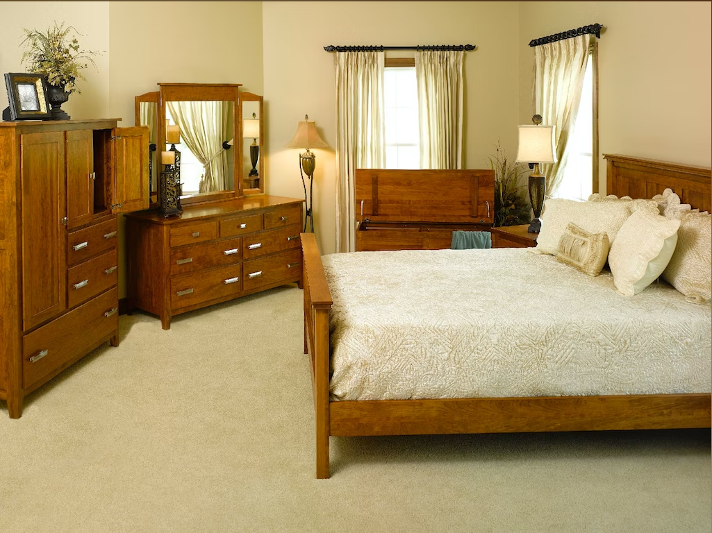 Blanket Chests: A Stylish Storage Solution for Fall Linens